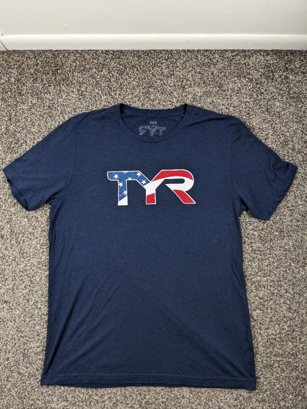 TYR T-Shirt USA Logo Spellout Mens Large Crewneck Tri Blend Polyester Rayon